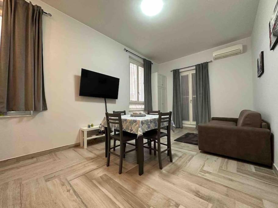 ローマFamily Flat Near Metro Aアパートメント エクステリア 写真
